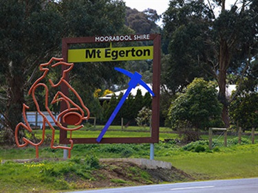 Mount Egerton Entrance Sign