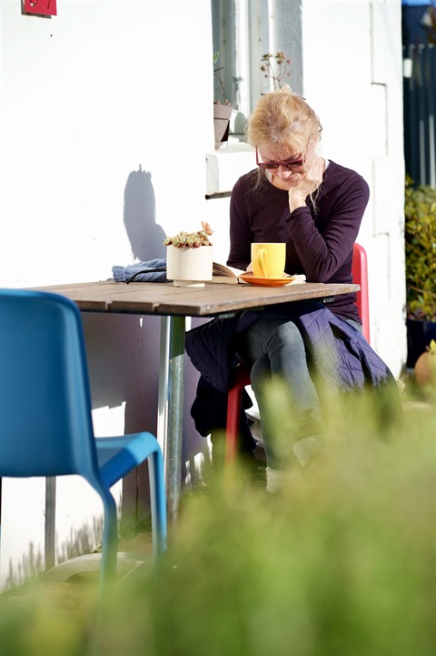 lady reading.jpeg